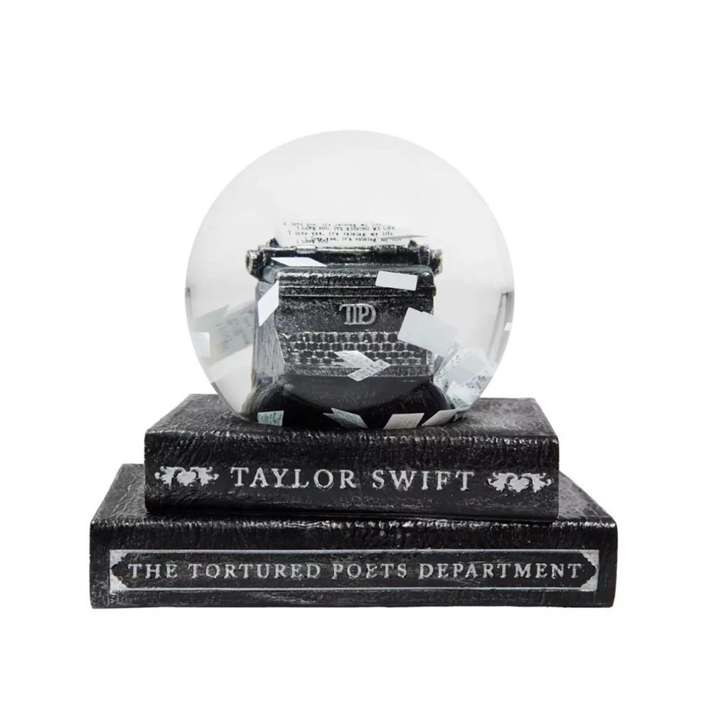 Taylor Swift 🖤 Tortured Poets Department 🖤 LIMITED EDITION SNOW GLOBE